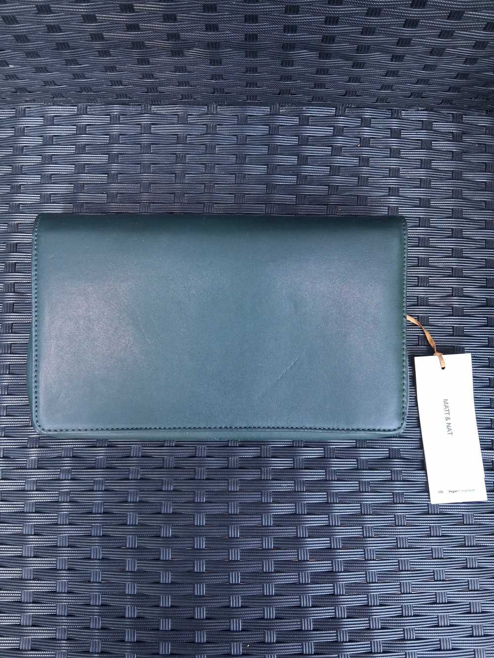 Matt & Nat Green Vegan Leather Women's Clutch, NWT - Picture 3 of 7